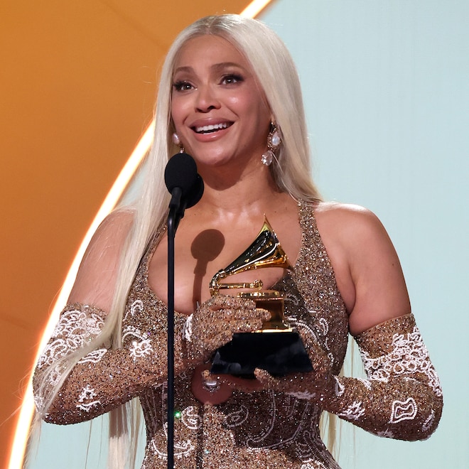 How Taylor Swift and Jay-Z Celebrated Beyoncé's AOTY Win Together